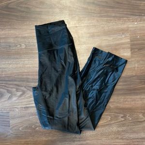 Shiny black Balance leggings